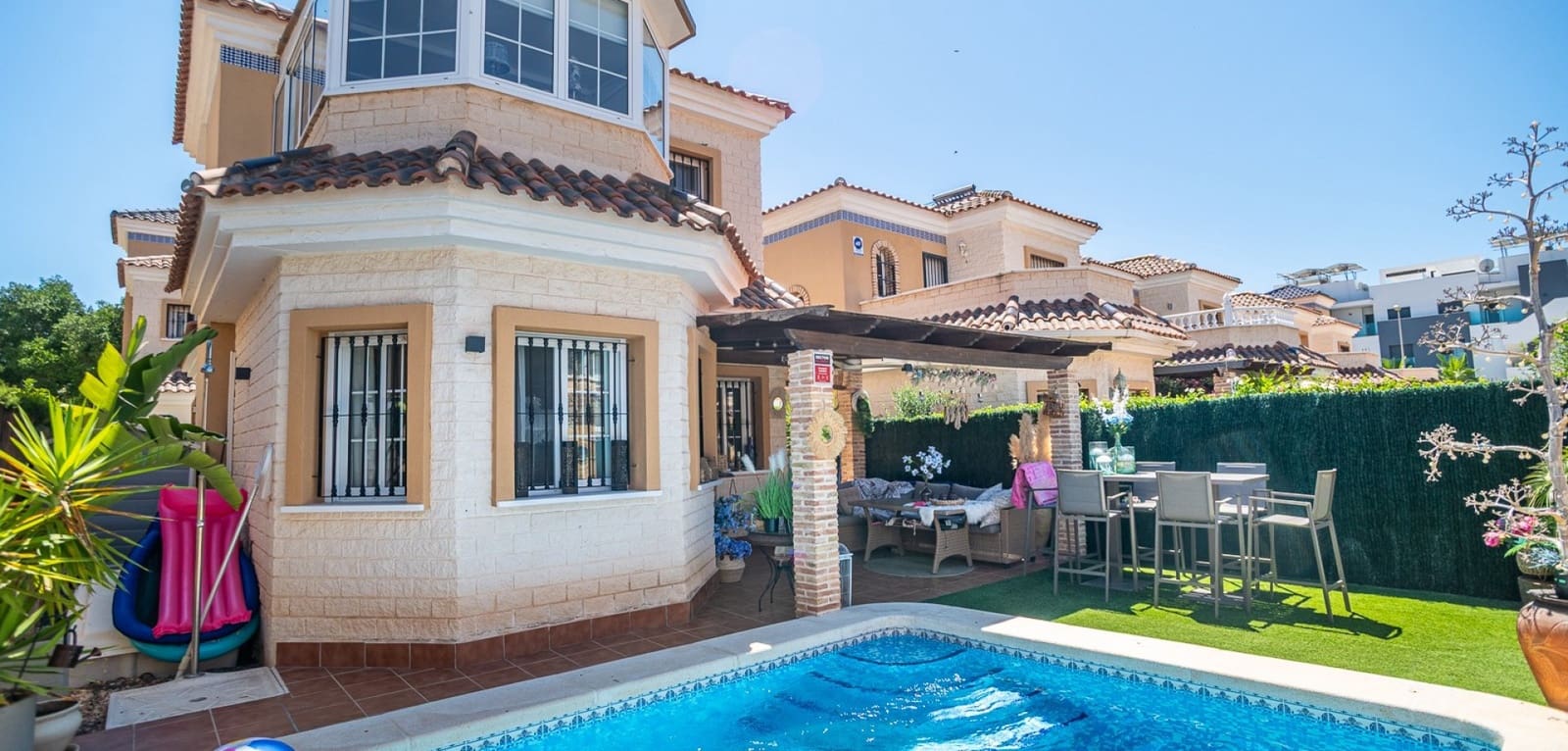 3 quarto Moradia para venda em El Raso com piscina - 299 500 € (Ref: 9953245)