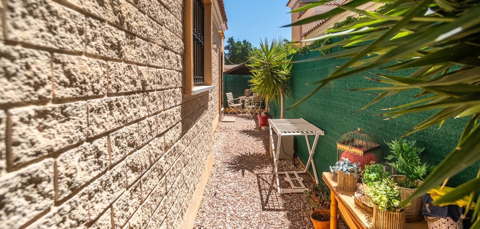 3 quarto Moradia para venda em El Raso com piscina - 299 500 € (Ref: 9953245)