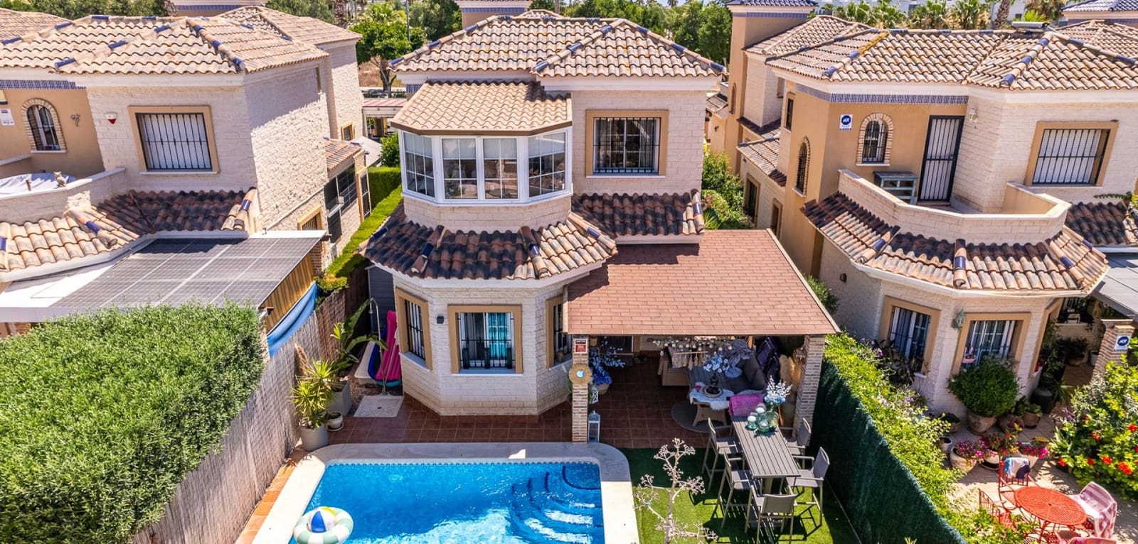 3 quarto Moradia para venda em El Raso com piscina - 299 500 € (Ref: 9953245)
