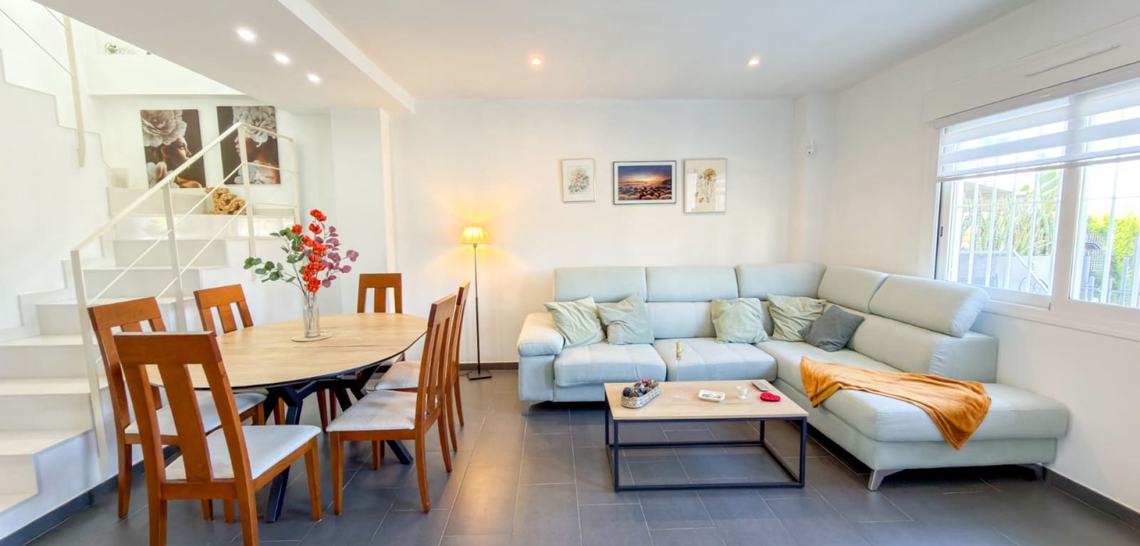 2 chambre Villa/Maison Mitoyenne à vendre à Torrevieja avec piscine - 249 000 € (Ref: 9953704)