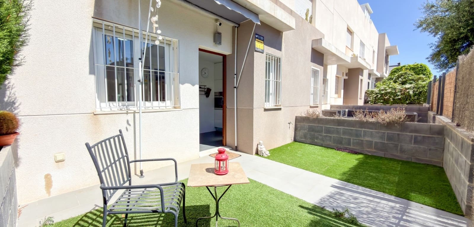 2 chambre Villa/Maison Mitoyenne à vendre à Torrevieja avec piscine - 249 000 € (Ref: 9953704)