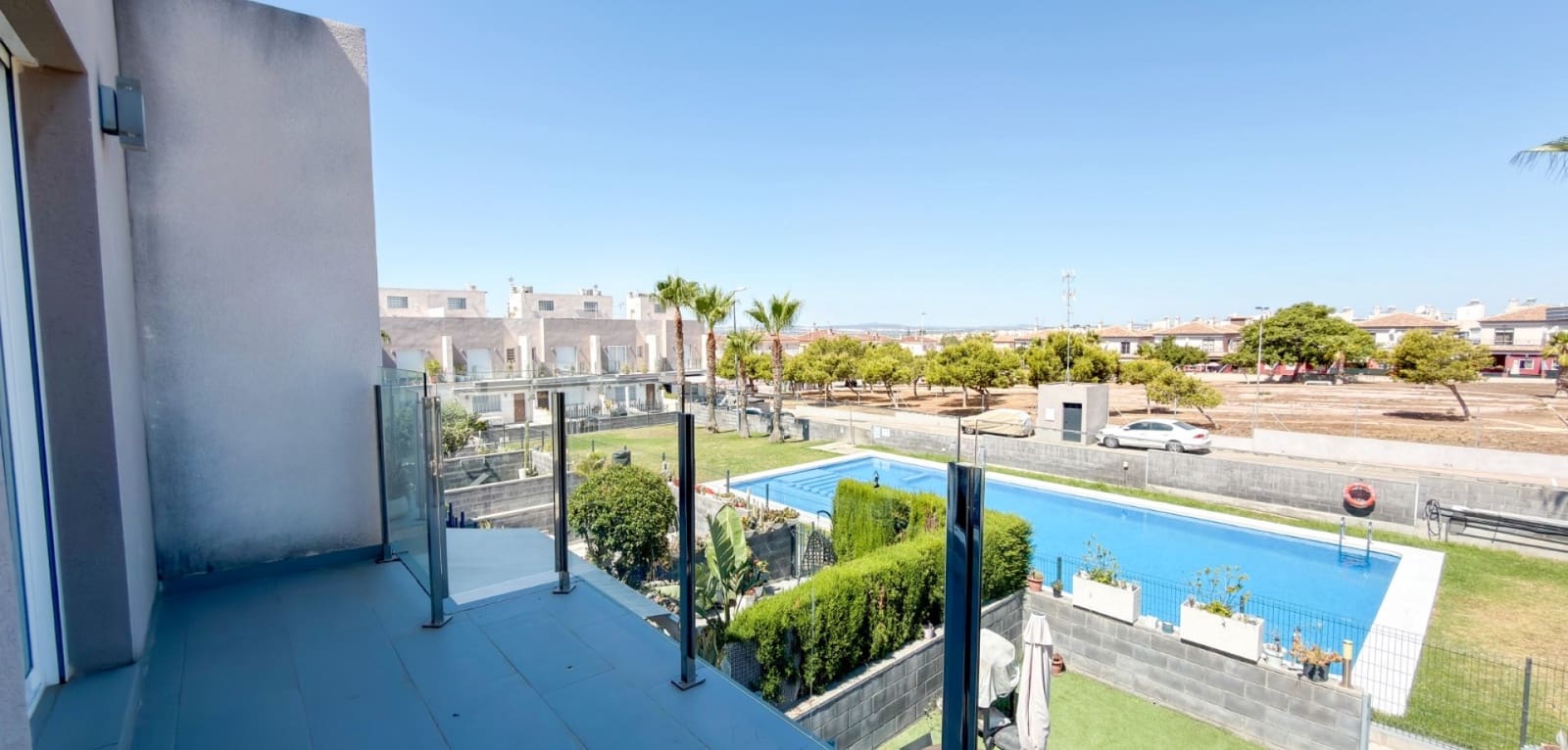 2 chambre Villa/Maison Mitoyenne à vendre à Torrevieja avec piscine - 249 000 € (Ref: 9953704)