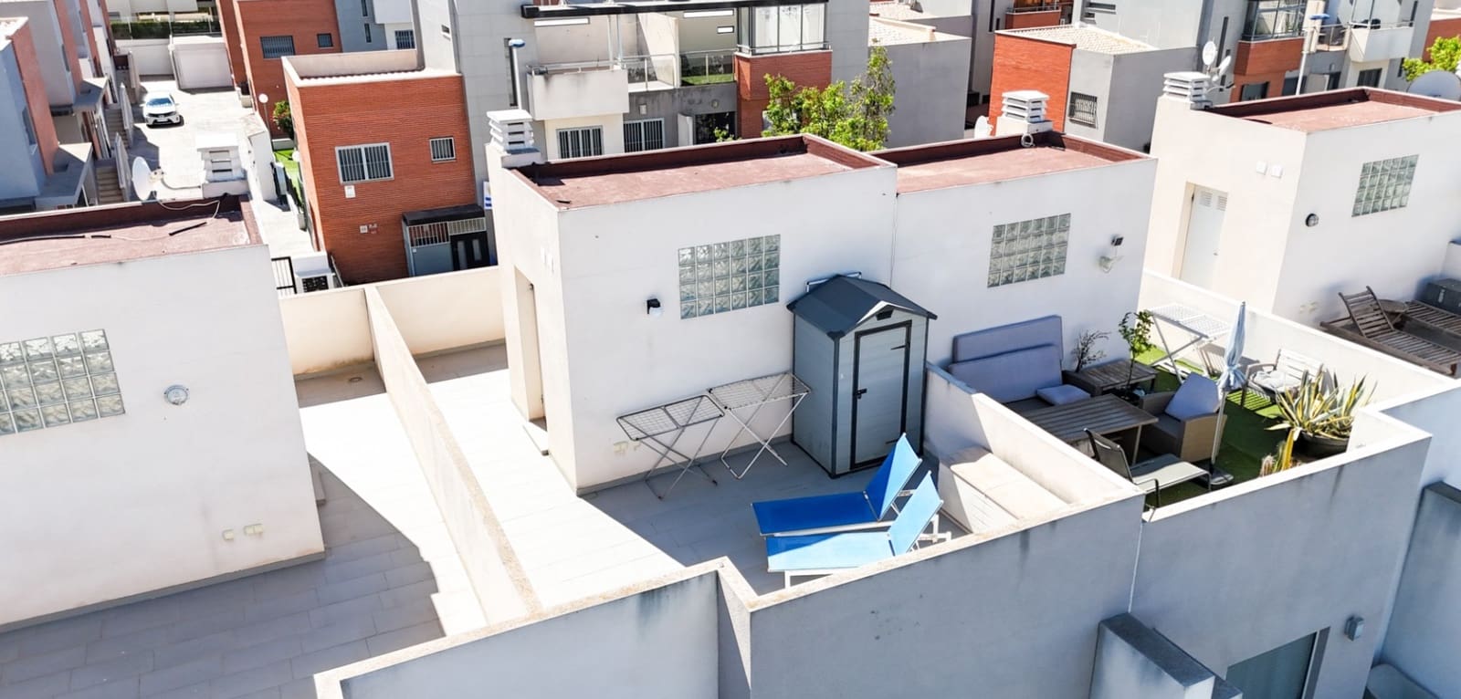 2 chambre Villa/Maison Mitoyenne à vendre à Torrevieja avec piscine - 249 000 € (Ref: 9953704)