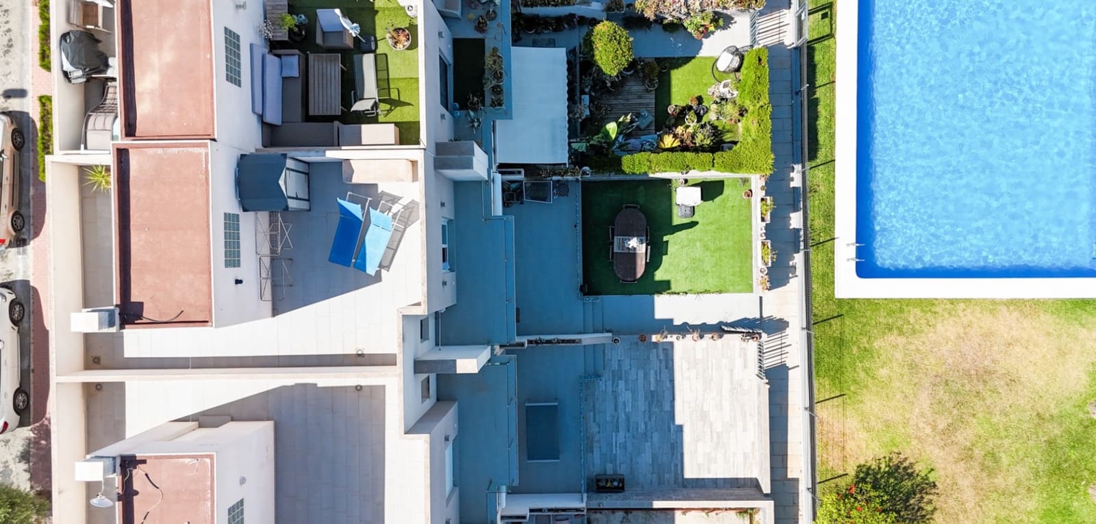 2 chambre Villa/Maison Mitoyenne à vendre à Torrevieja avec piscine - 249 000 € (Ref: 9953704)