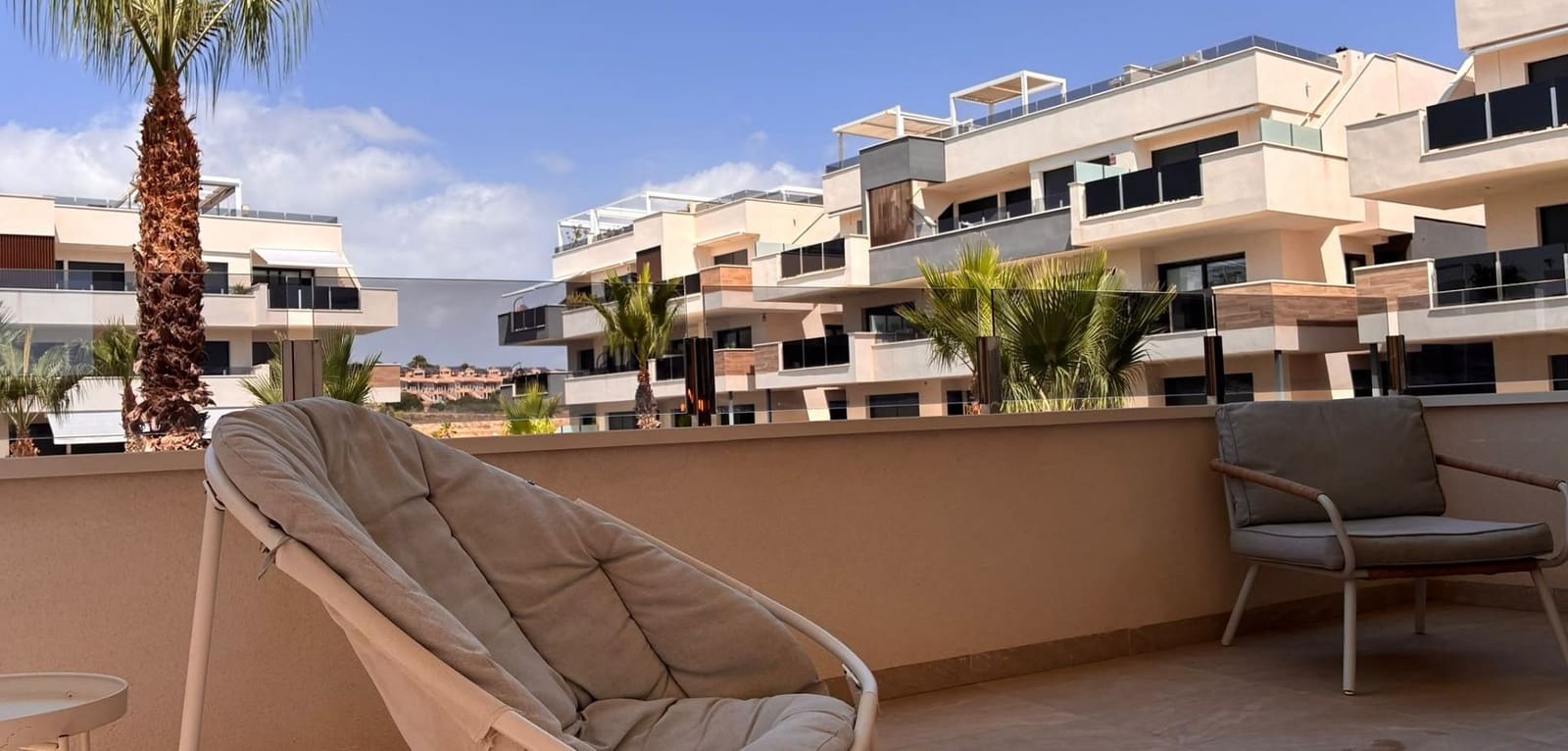 2 soverom Leilighet til salgs i Los Altos med svømmebasseng - € 289 000 (Ref: 9965898)