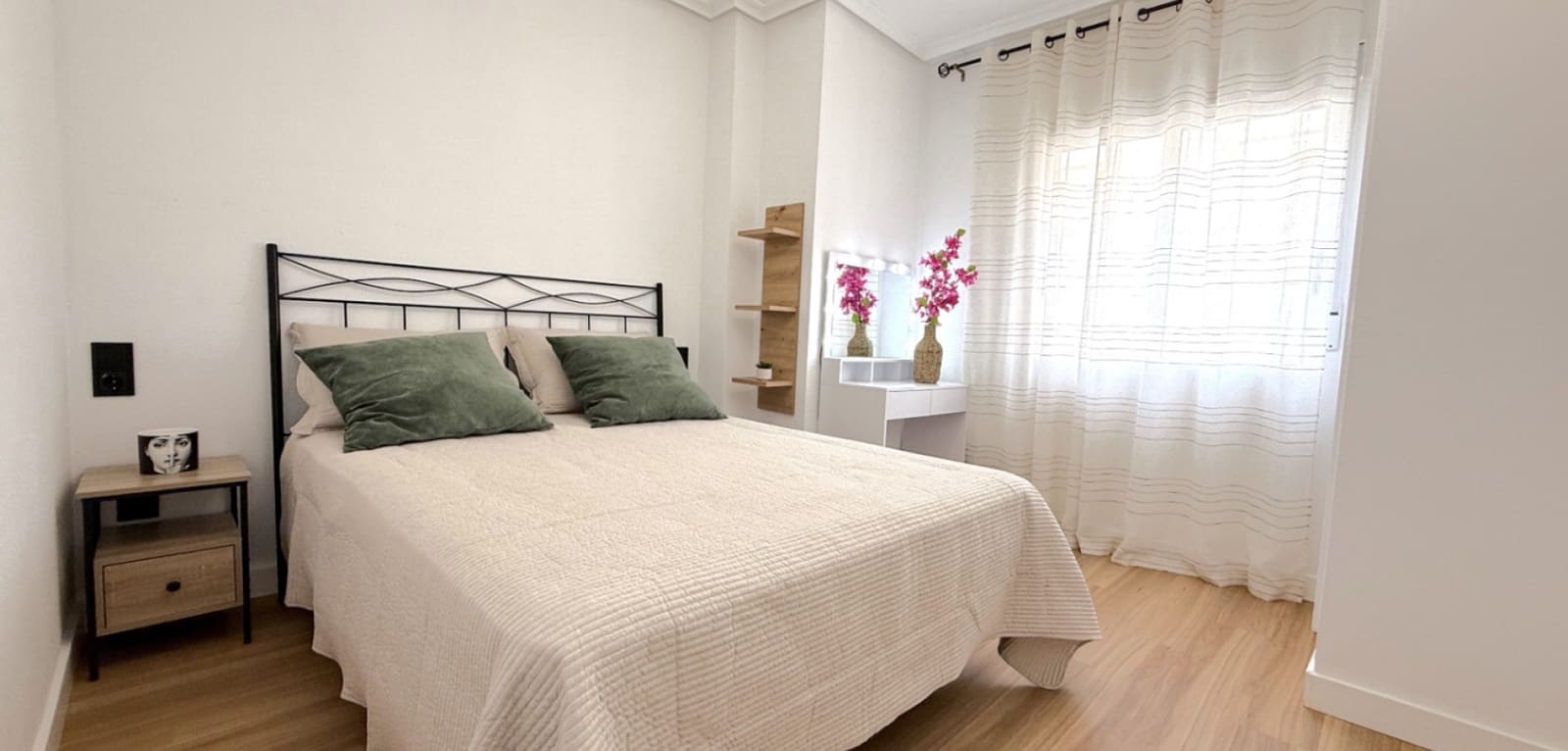 2 soverom Leilighet til salgs i Torrevieja - € 164 900 (Ref: 9965899)