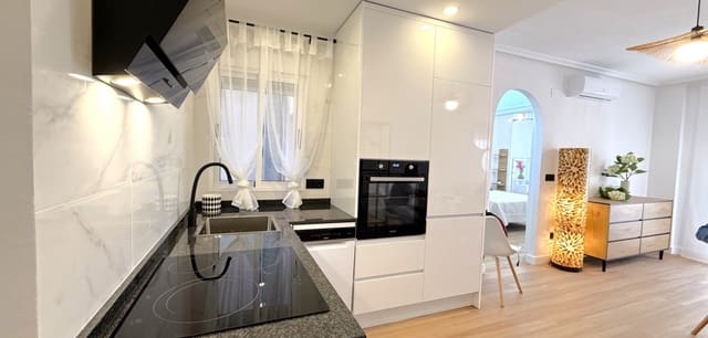 2 soverom Leilighet til salgs i Puerto Deportivo, Torrevieja - € 164 900 (Ref: 9965899)