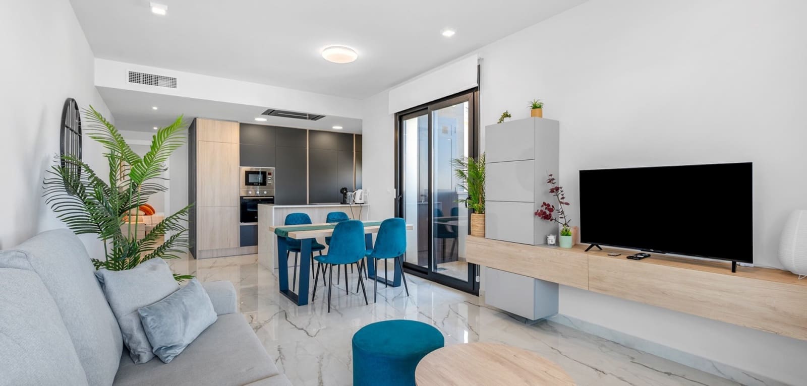 2 bedroom Apartment for sale in Playa Flamenca with pool - € 315,000 (Ref: 9965900)