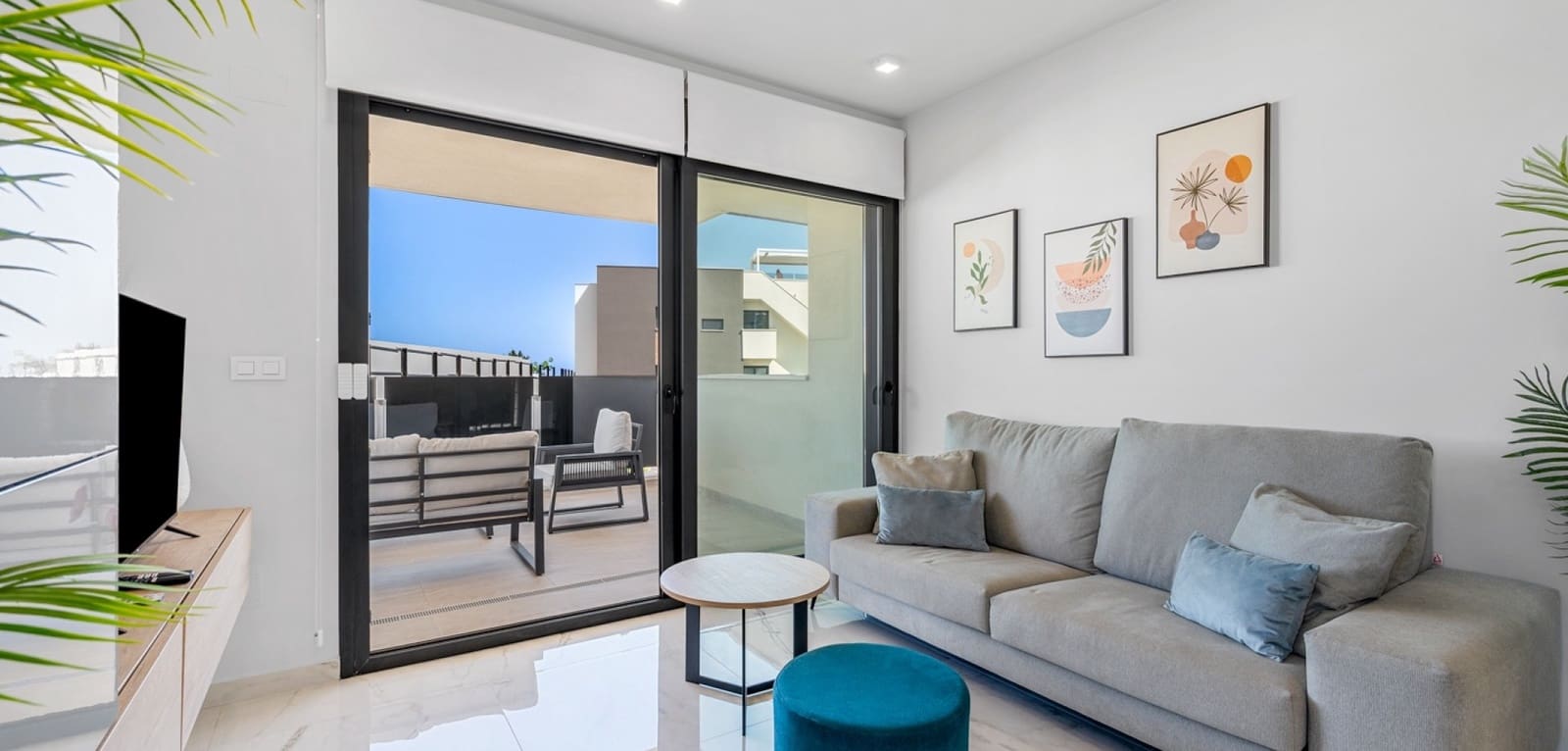 2 bedroom Apartment for sale in Playa Flamenca with pool - € 315,000 (Ref: 9965900)