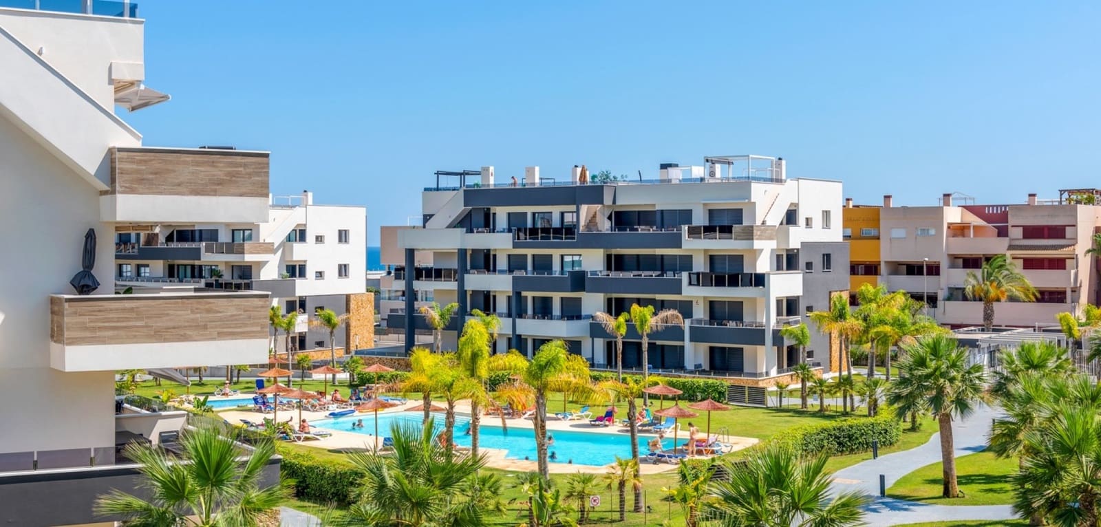 2 bedroom Apartment for sale in Playa Flamenca with pool - € 315,000 (Ref: 9965900)