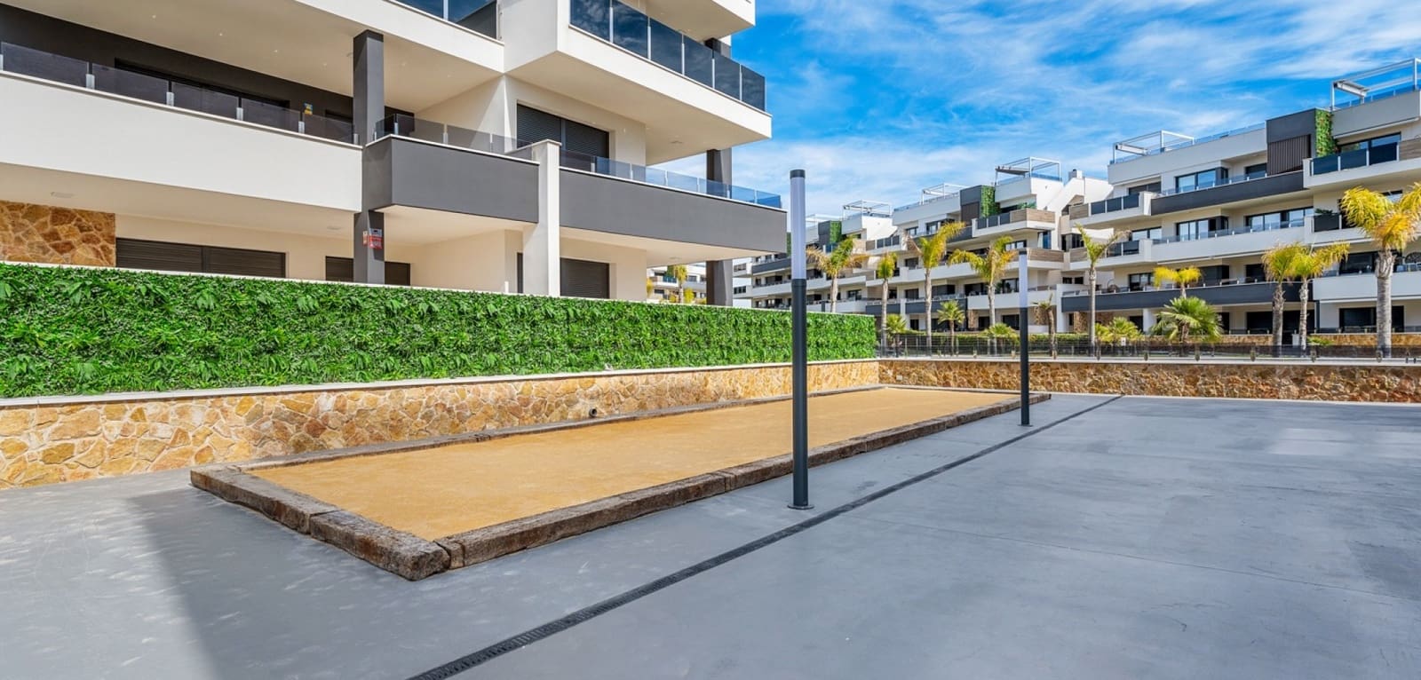 2 bedroom Apartment for sale in Playa Flamenca with pool - € 315,000 (Ref: 9965900)