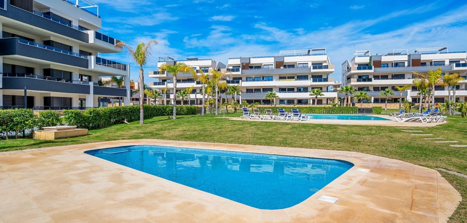 2 bedroom Apartment for sale in Playa Flamenca with pool - € 315,000 (Ref: 9965900)