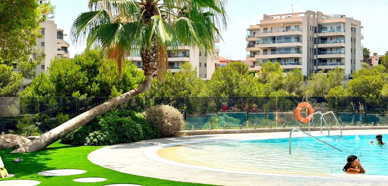 2 bedroom Apartment for sale in La Zenia with pool - € 269,900 (Ref: 9965902)