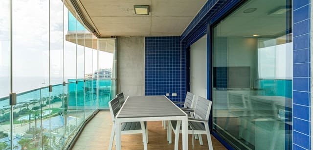 Apartamento de 2 habitaciones en Punta Prima, Orihuela en venta con piscina - 450.000 € (Ref: 9966114)