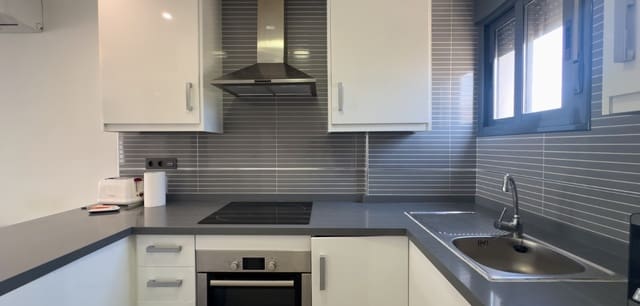 2 soverom Bungalow til salgs i La Zenia, Orihuela med svømmebasseng - € 339 000 (Ref: 9970865)