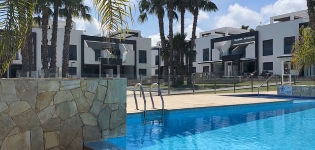 2 soverom Bungalow til salgs i La Zenia, Orihuela med svømmebasseng - € 339 000 (Ref: 9970865)