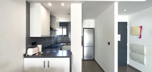 2 soverom Bungalow til salgs i La Zenia, Orihuela med svømmebasseng - € 339 000 (Ref: 9970865)