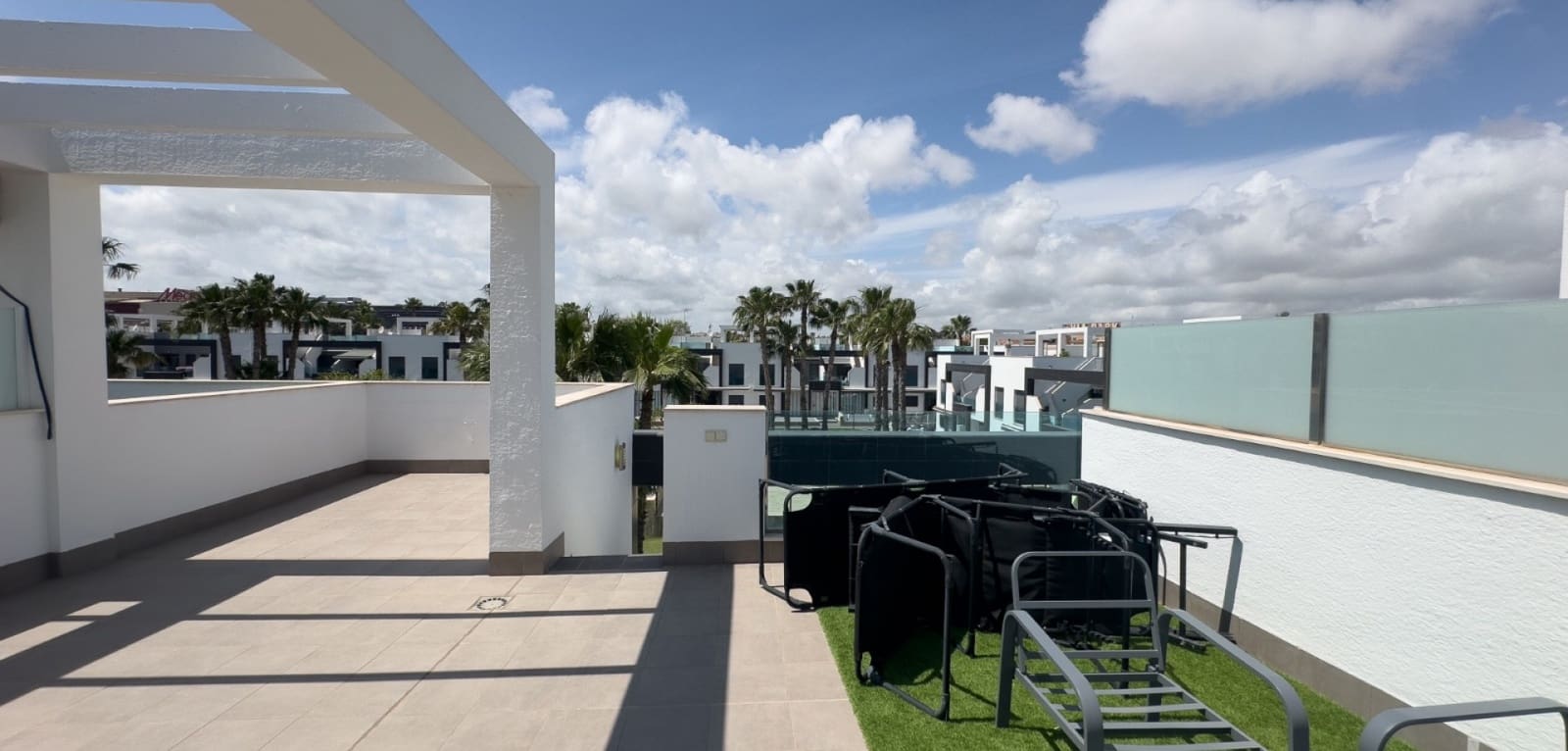 2 bedroom Bungalow for sale in La Zenia with pool - € 339,000 (Ref: 9970865)