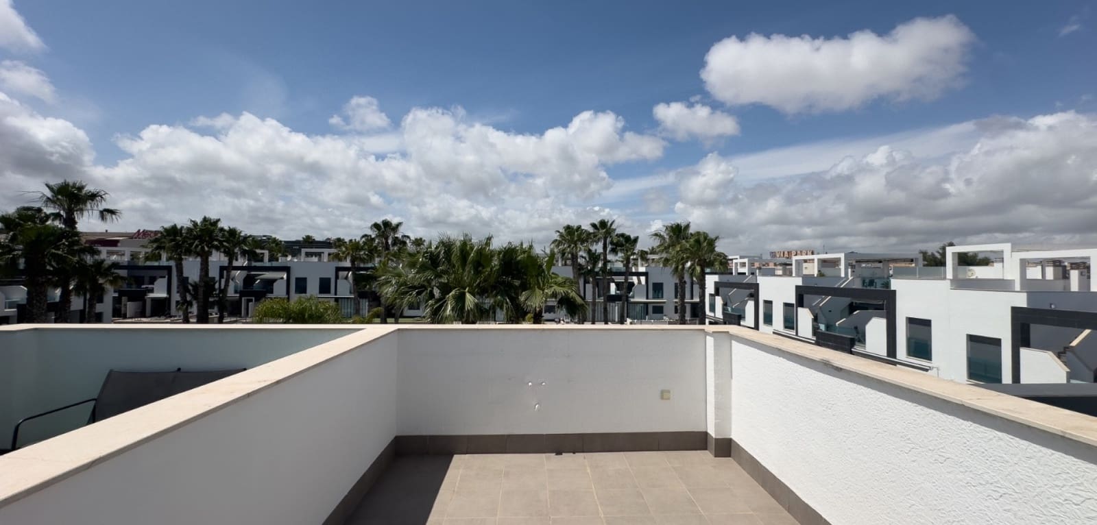 2 bedroom Bungalow for sale in La Zenia with pool - € 339,000 (Ref: 9970865)
