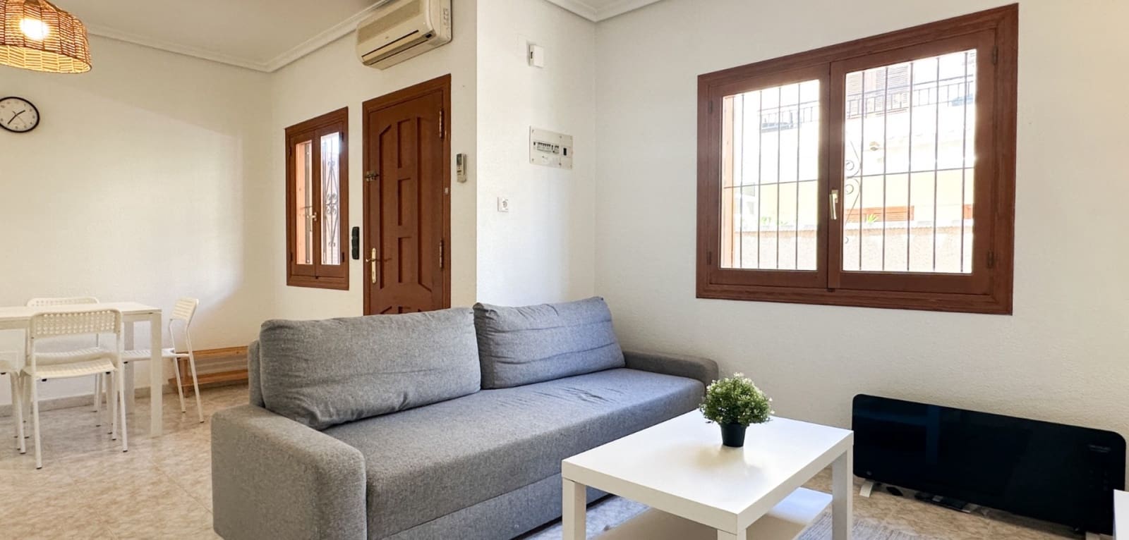 2 soverom Bungalow til salgs i Playa Flamenca med svømmebasseng - € 185 000 (Ref: 9970866)