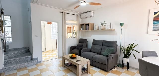 3 soveværelse Villa til salg i Aguas Nuevas, Torrevieja - € 399.000 (Ref: 9970867)