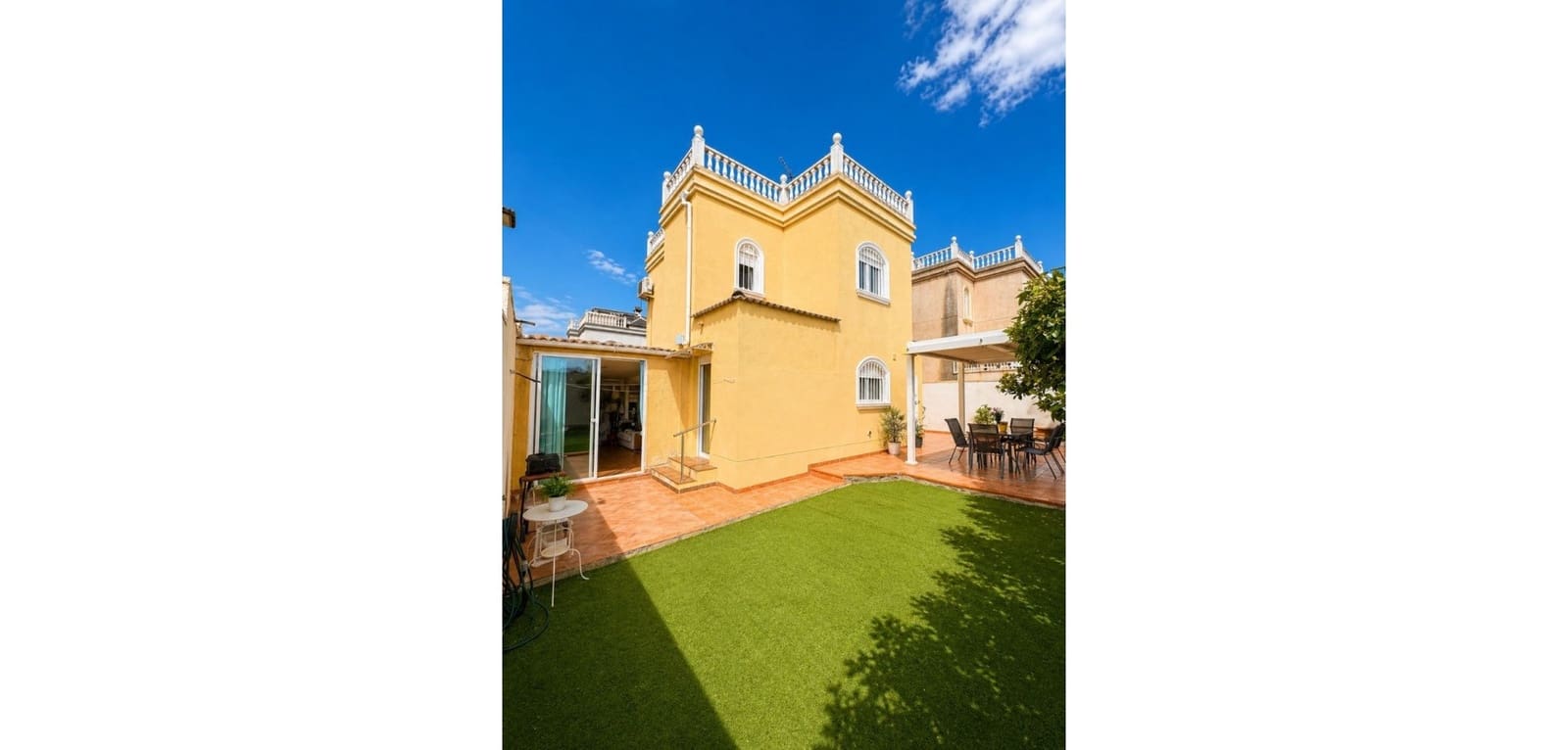 3 soveværelse Villa til salg i Torrevieja - € 399.000 (Ref: 9970867)