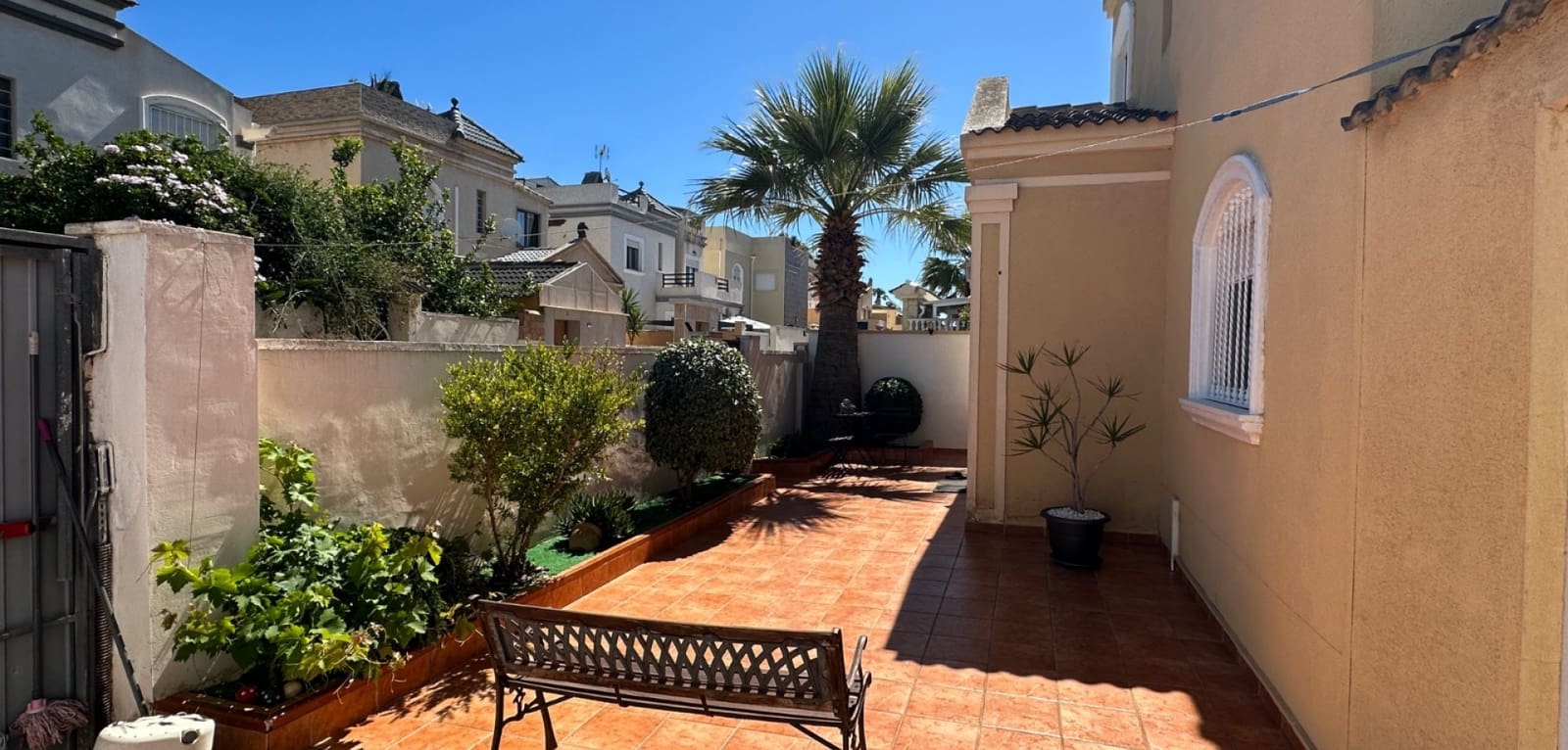 3 soveværelse Villa til salg i Torrevieja - € 399.000 (Ref: 9970867)