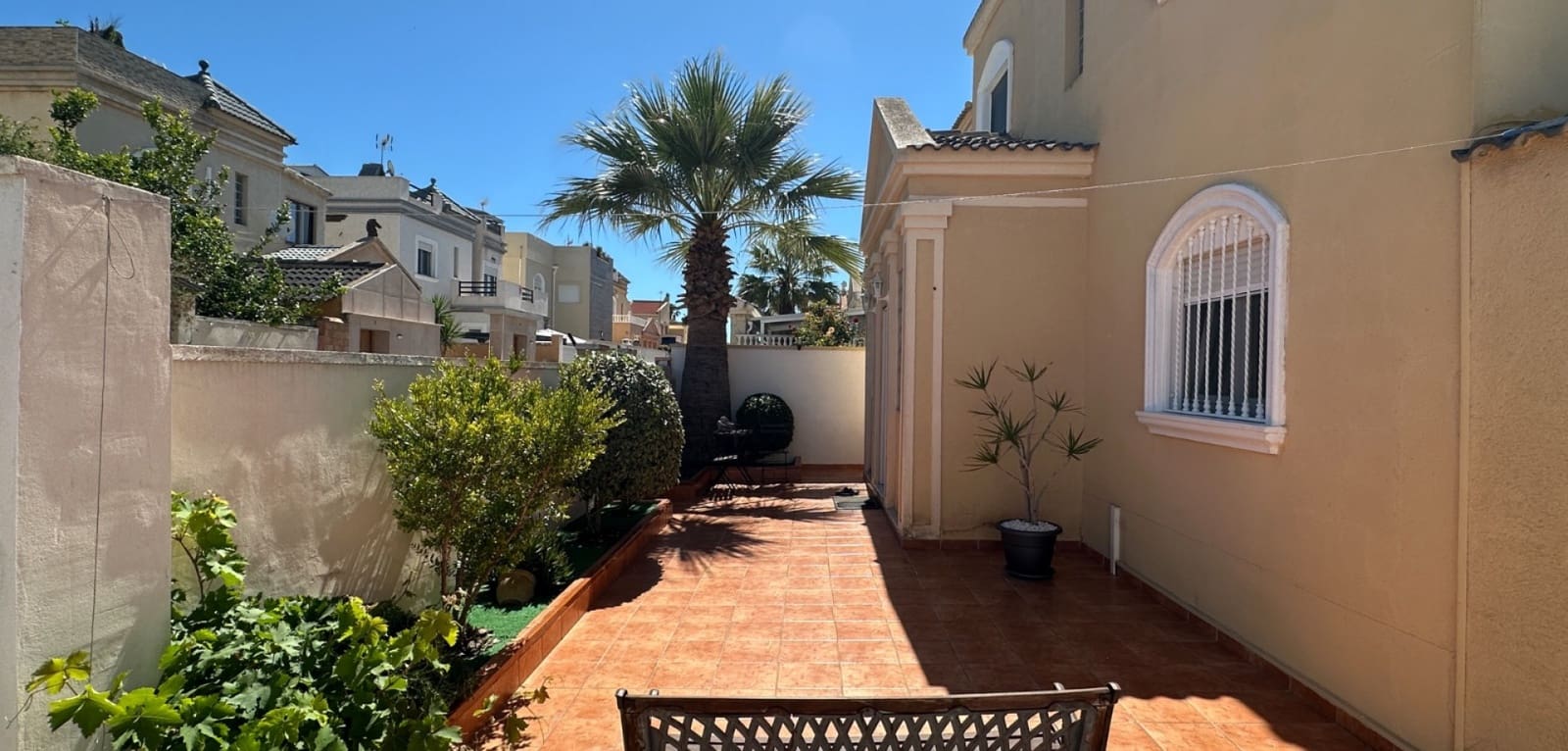3 soveværelse Villa til salg i Torrevieja - € 399.000 (Ref: 9970867)