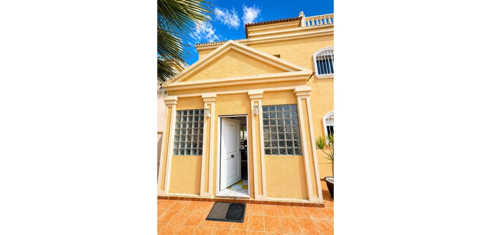 3 soveværelse Villa til salg i Torrevieja - € 399.000 (Ref: 9970867)