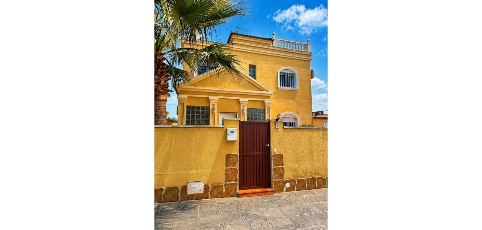 3 soveværelse Villa til salg i Torrevieja - € 399.000 (Ref: 9970867)