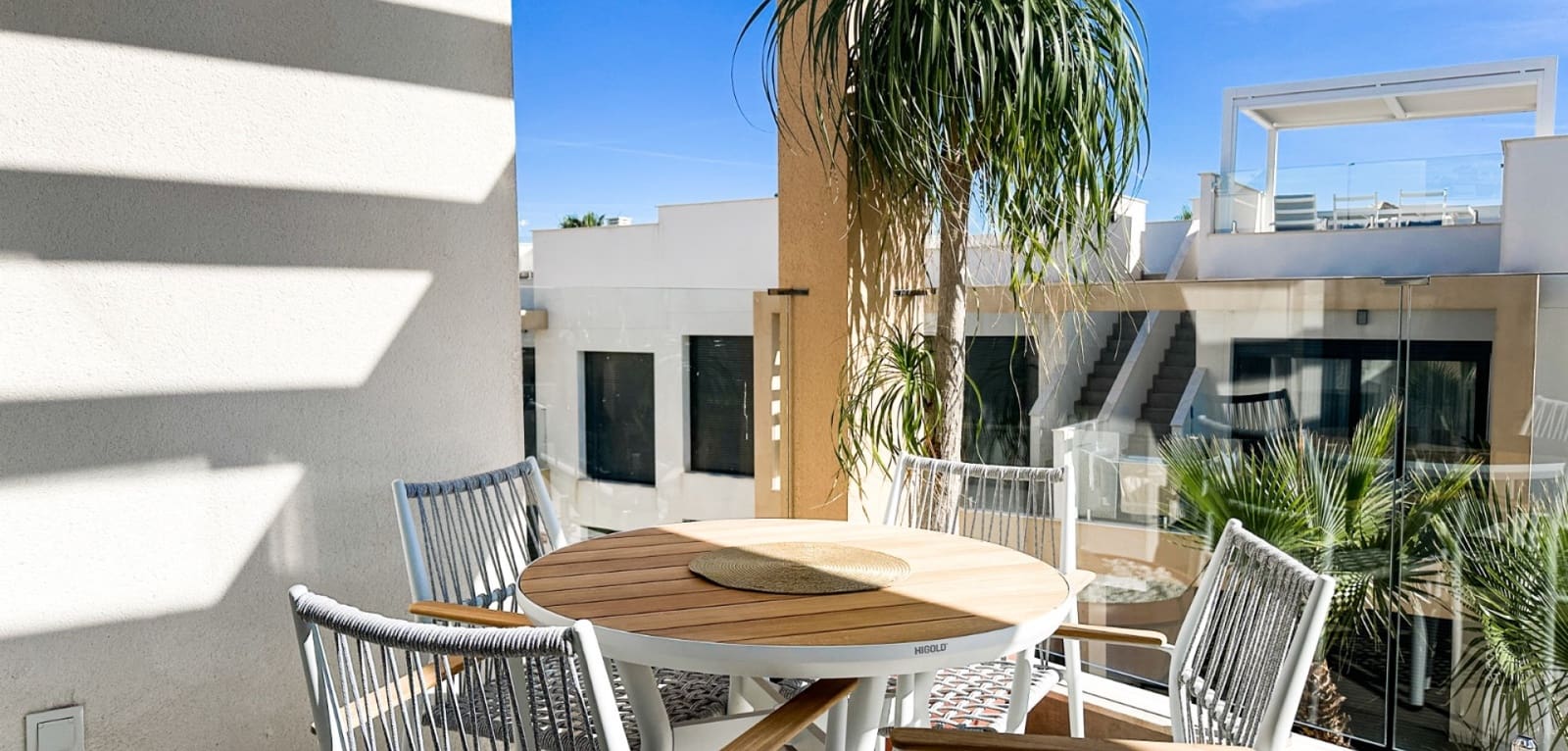 2 bedroom Bungalow for sale in Villamartin with pool - € 319,000 (Ref: 9970868)