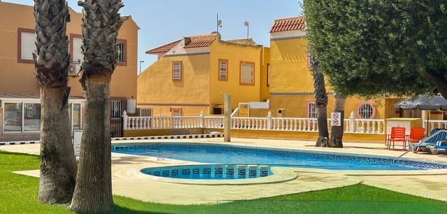 2 slaapkamer Huis te koop in Cabo Roig, Orihuela met zwembad - € 255.000 (Ref: 9970870)