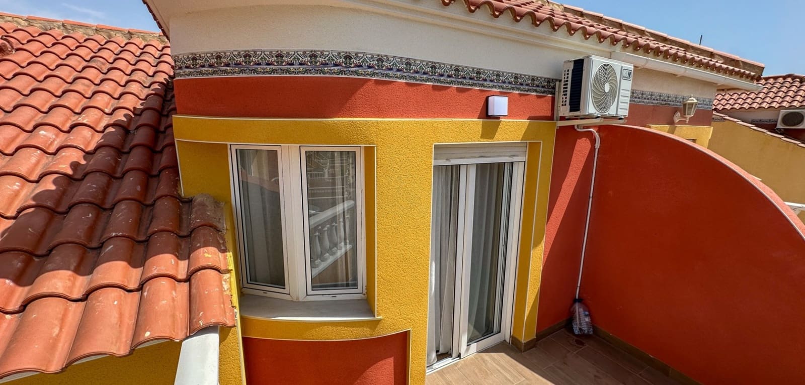 2 Zimmer Haus zu verkaufen in Cabo Roig mit Pool - 255.000 € (Ref: 9970870)