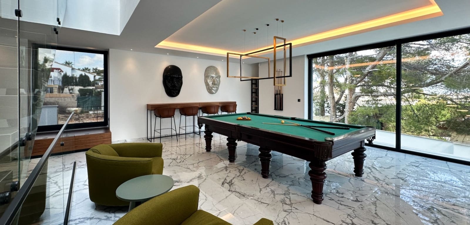 4 chambre Villa/Maison à vendre à Villamartin avec piscine - 2 950 000 € (Ref: 9974658)