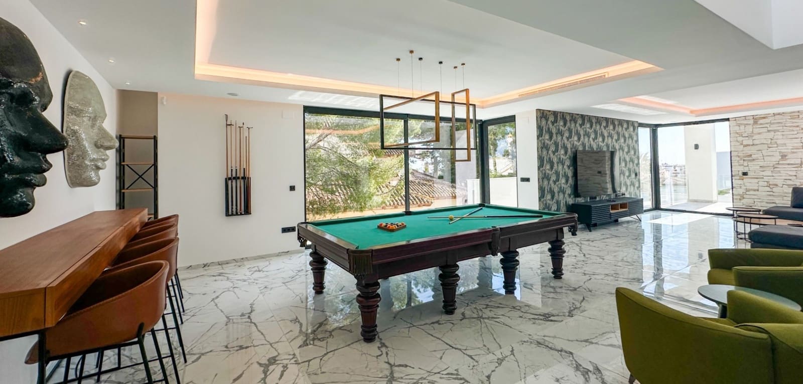 4 chambre Villa/Maison à vendre à Villamartin avec piscine - 2 950 000 € (Ref: 9974658)