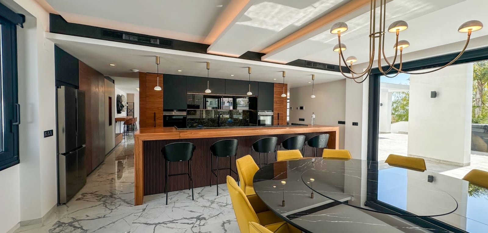 4 chambre Villa/Maison à vendre à Villamartin avec piscine - 2 950 000 € (Ref: 9974658)