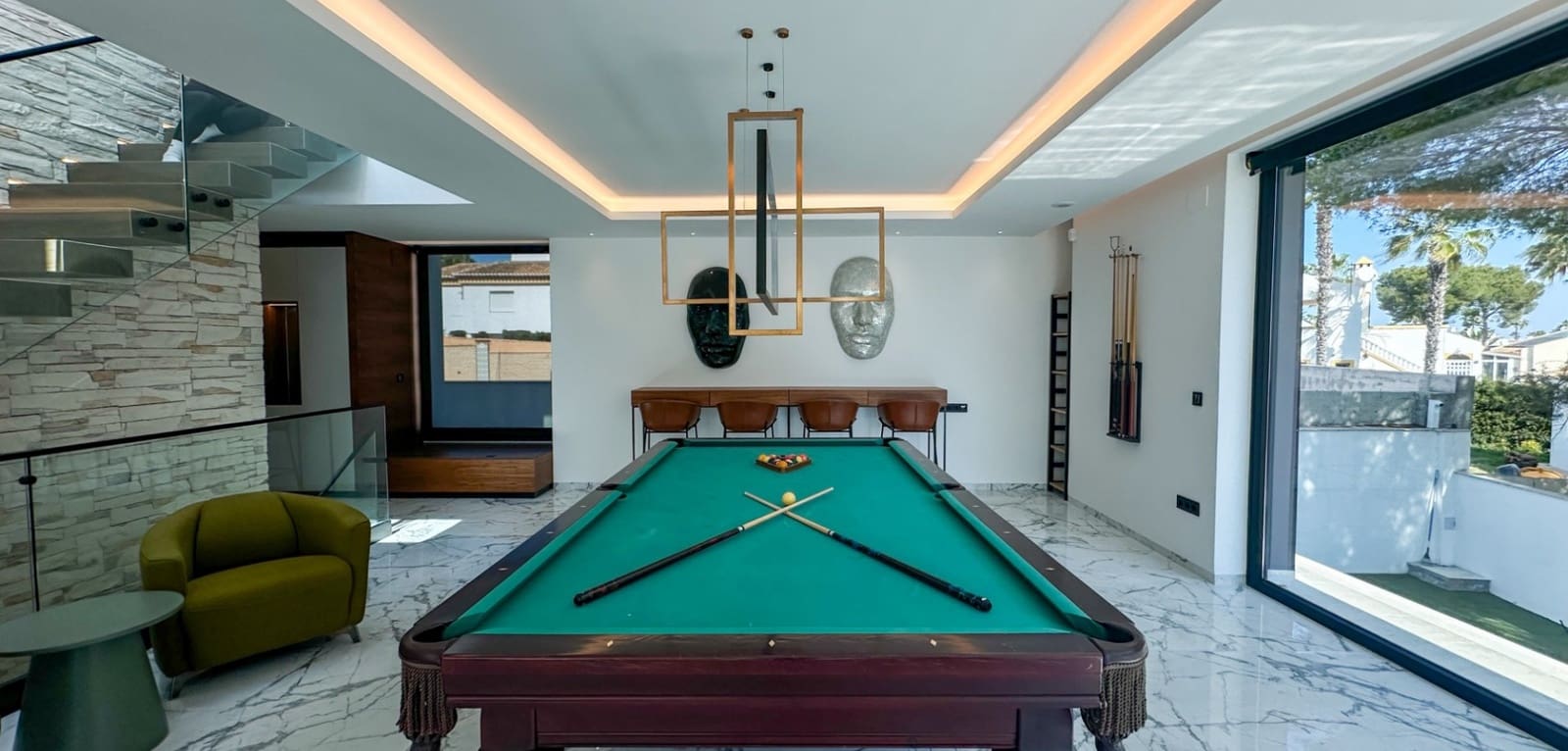 4 chambre Villa/Maison à vendre à Villamartin avec piscine - 2 950 000 € (Ref: 9974658)