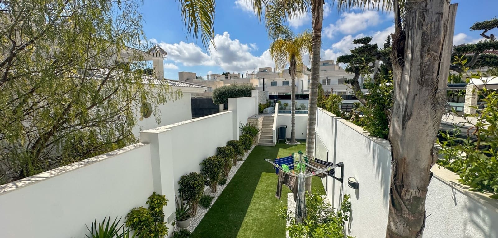 4 chambre Villa/Maison à vendre à Villamartin avec piscine - 2 950 000 € (Ref: 9974658)