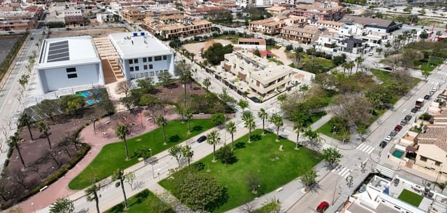 3 soverom Bungalow til salgs i Pilar de la Horadada ciudad, Pilar de la Horadada med svømmebasseng - € 439 000 (Ref: 9985838)