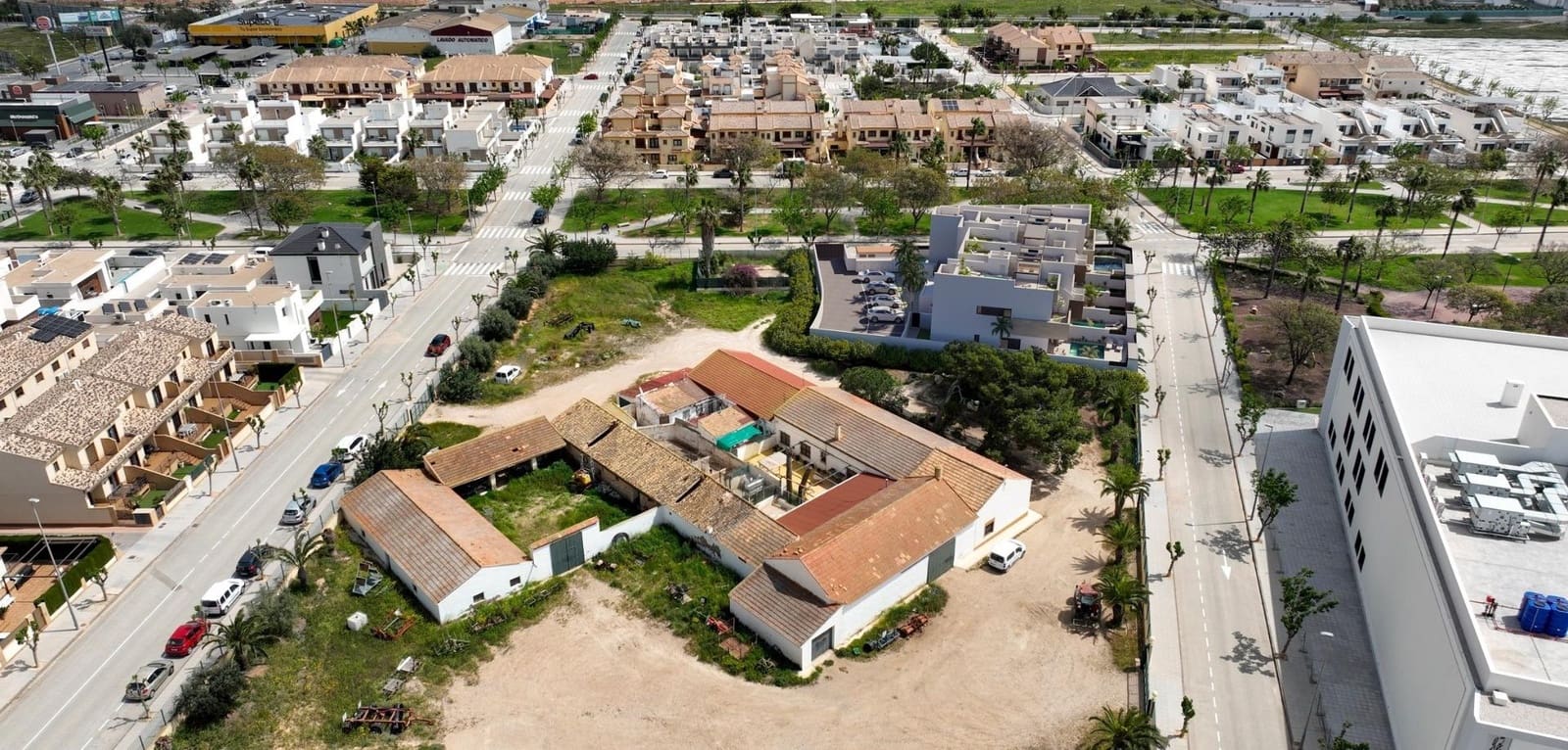 3 bedroom Bungalow for sale in Pilar de la Horadada with pool - € 445,000 (Ref: 9985839)