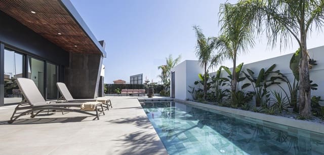 Chalet de 3 habitaciones en Ciudad Quesada, Rojales en venta con piscina - 1.099.000 € (Ref: 9987161)