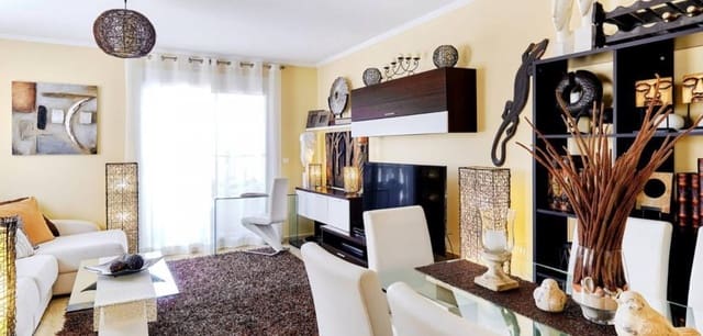 3 soveværelse Lejlighed til salg i Dehesa de Campoamor, Orihuela med swimmingpool - € 250.000 (Ref: 9990934)