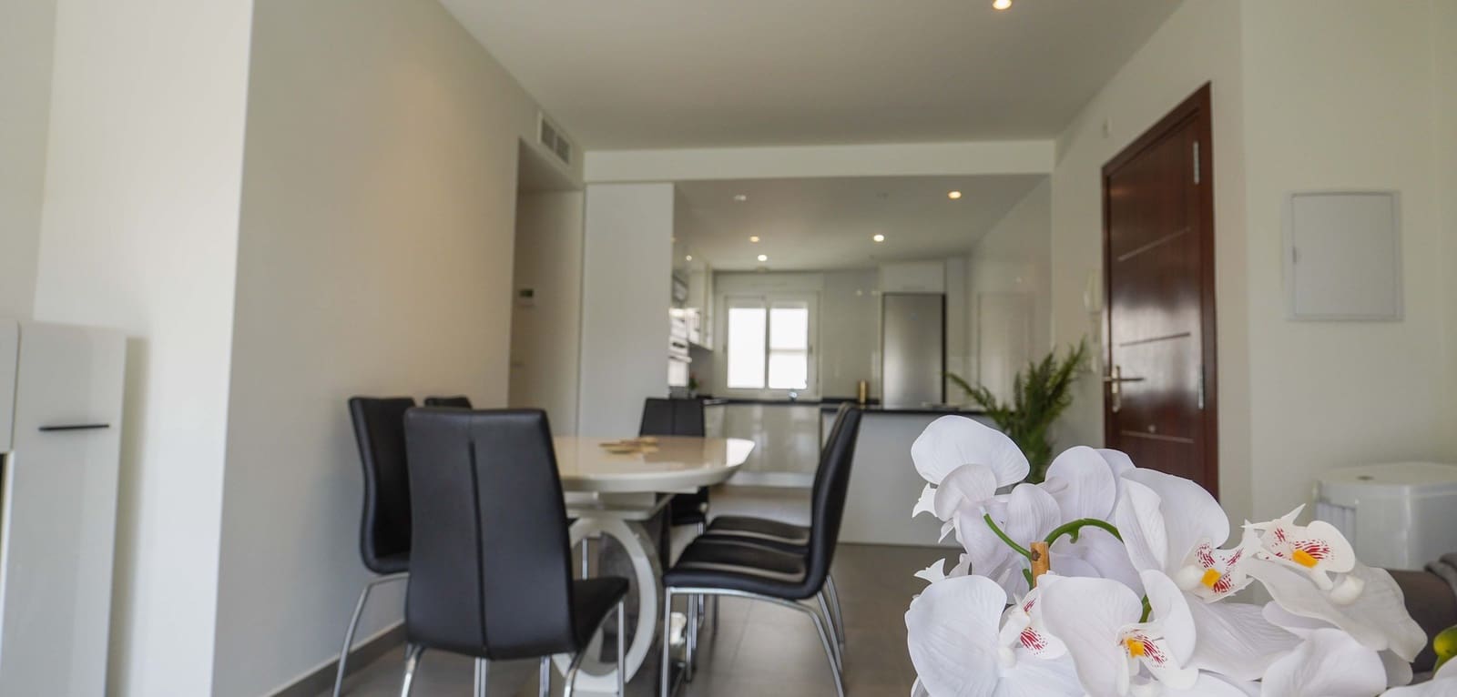 2 makuuhuone Huoneisto myytävänä paikassa Torrevieja mukana uima-altaan - 285 000 € (Ref: 9990935)