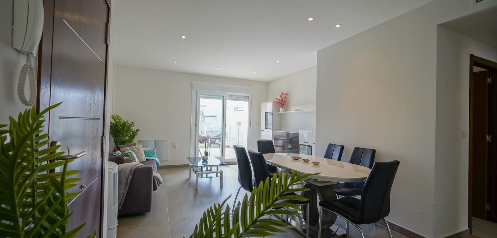 2 makuuhuone Huoneisto myytävänä paikassa Torrevieja mukana uima-altaan - 285 000 € (Ref: 9990935)