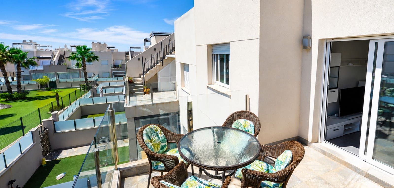 2 makuuhuone Huoneisto myytävänä paikassa Torrevieja mukana uima-altaan - 285 000 € (Ref: 9990935)