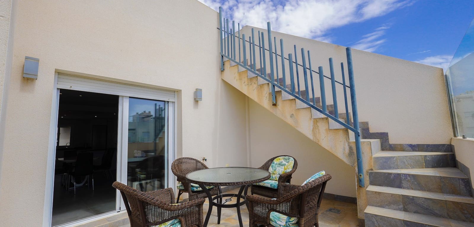 2 makuuhuone Huoneisto myytävänä paikassa Torrevieja mukana uima-altaan - 285 000 € (Ref: 9990935)
