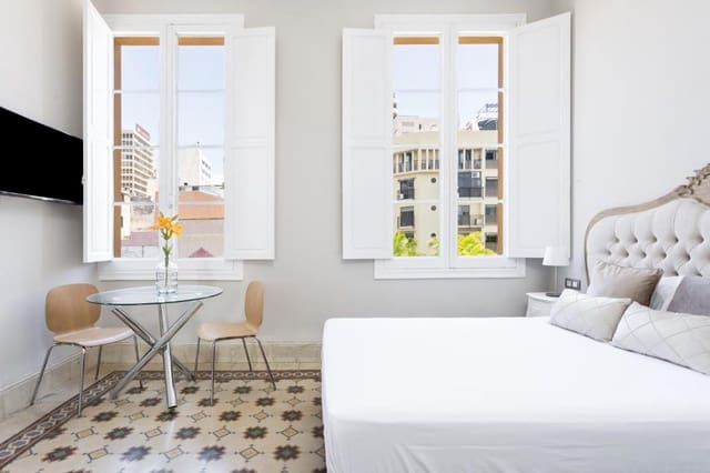 Hotel de 22 habitaciones en Santa Cruz de Tenerife en venta - 7.300.000 € (Ref: 8476323)