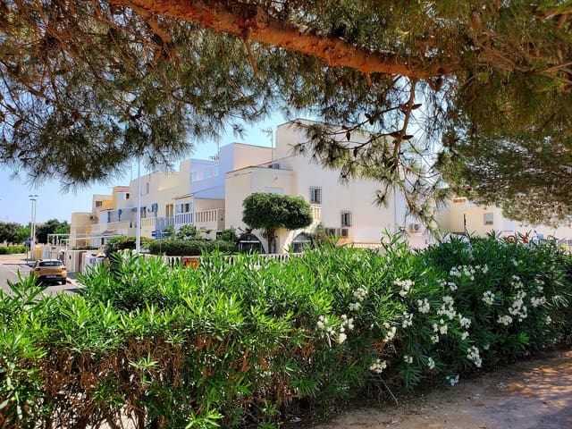 3 quarto Moradia Geminada para venda em El Mojón - Las Salinas, San Pedro del Pinatar com garagem - 255 000 € (Ref: 8980507)