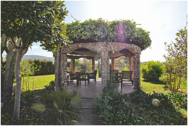 4 camera da letto Finca/Casa di Campagna in vendita in Son Servera con piscina garage - 990.000 € (Rif: 10100525)
