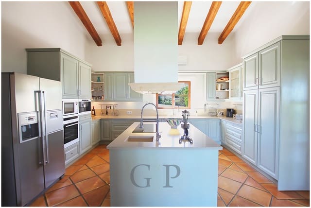 5 bedroom Finca/Country House for sale in Colonia de Sant Pere / Colonia de San Pedro, Artà with pool garage - € 4,795,000 (Ref: 10130410)
